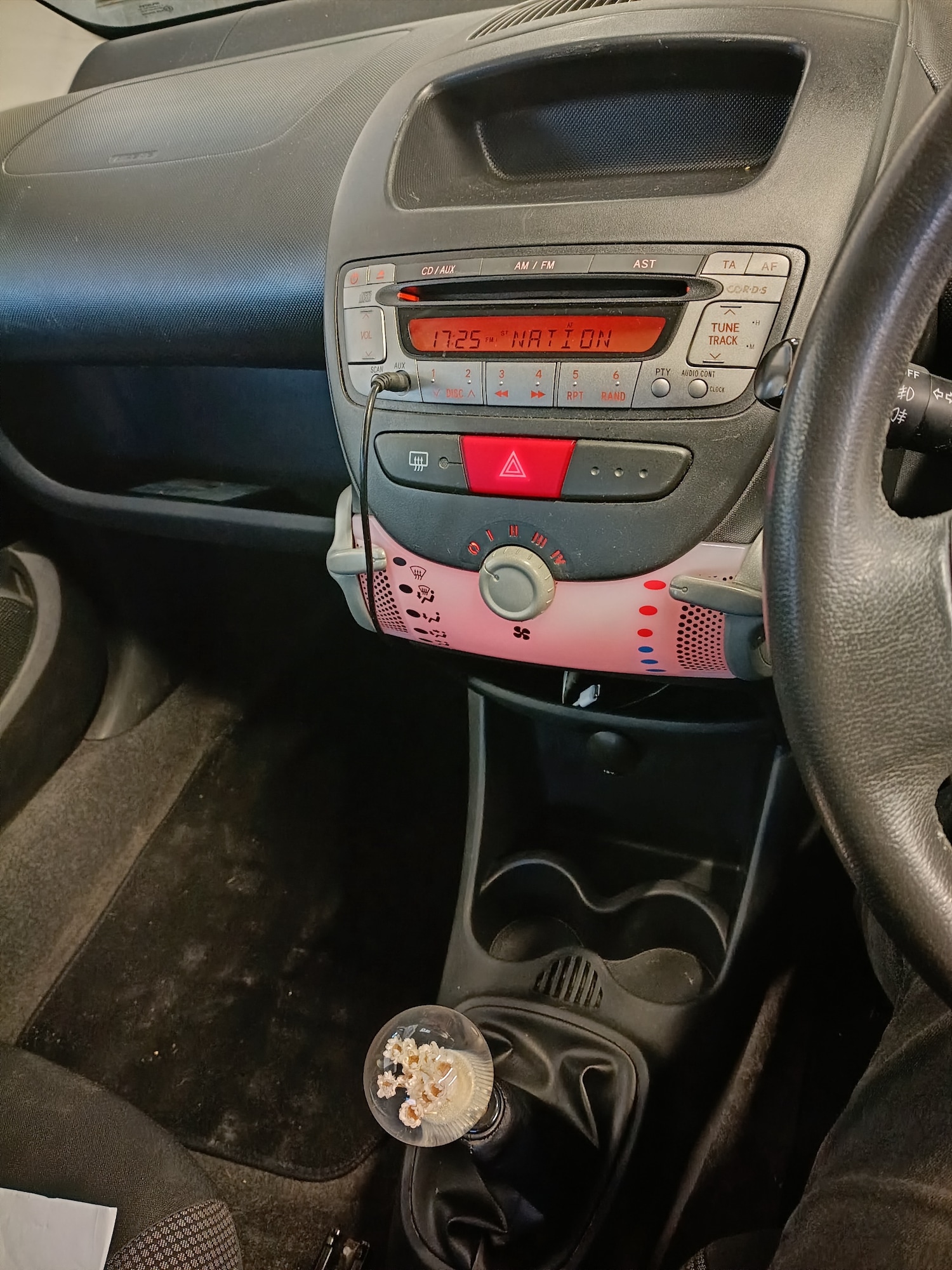 Used Toyota AYGO 2014 for sale - 77881200: Photo 30