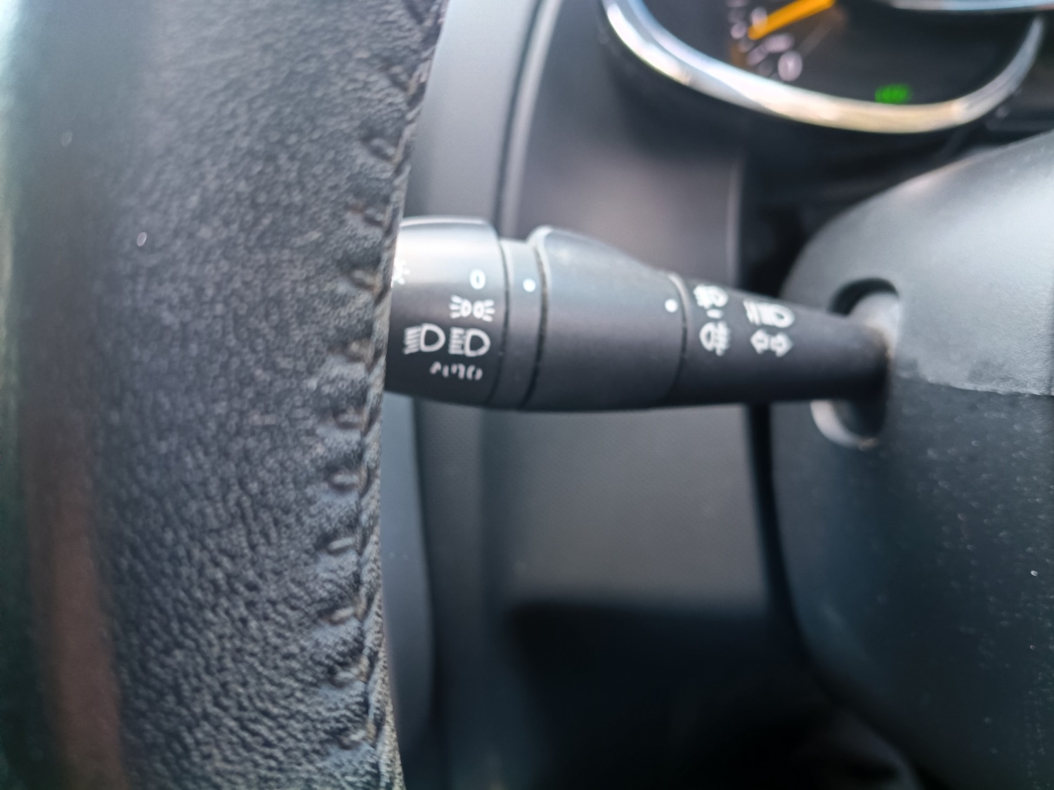 Used Renault Clio 2014 for sale - 77450068: Photo 34