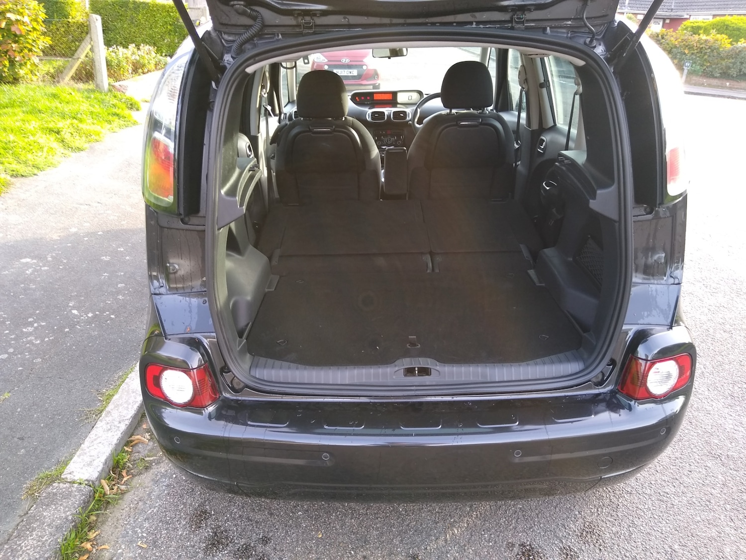 Used Citroen C3 Picasso 2011 for sale - 76449561: Photo 24