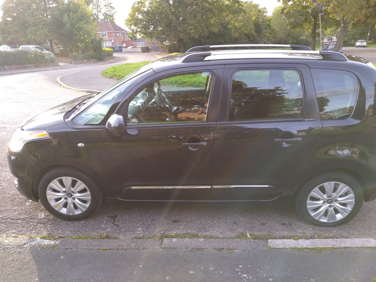 Used Citroen C3 Picasso 2011 for sale - 76449561: Photo 4