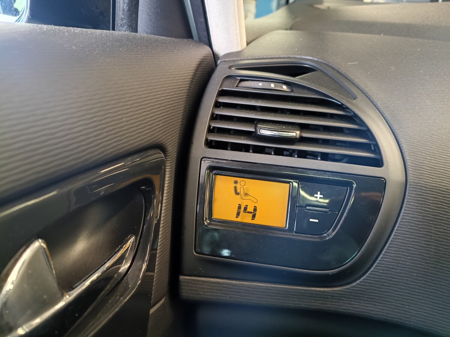 Used Citroen Grand C4 Picasso 2013 for sale - 78197740: Photo 45