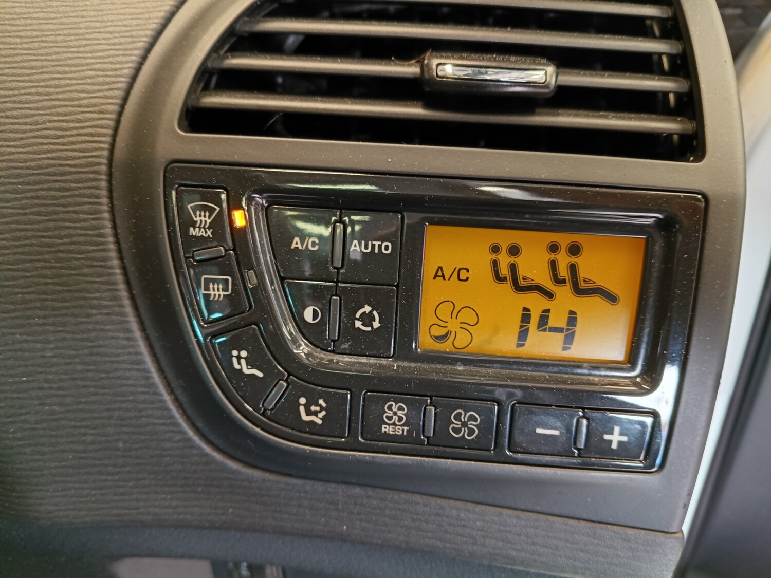 Used Citroen Grand C4 Picasso 2013 for sale - 78197740: Photo 61