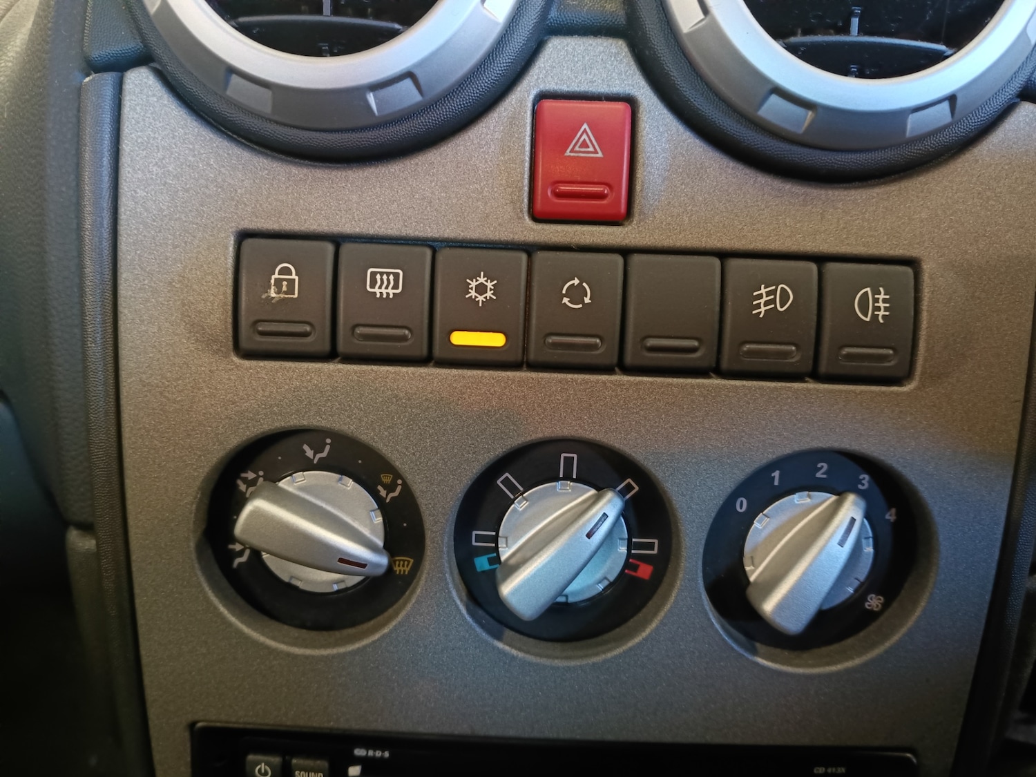 Used MG ZR 2005 for sale - 77653347: Photo 35