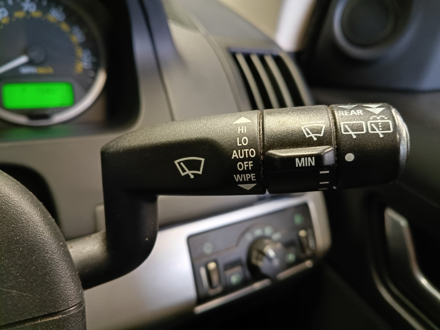 Used Land Rover Freelander 2011 for sale - 76946143: Photo 32