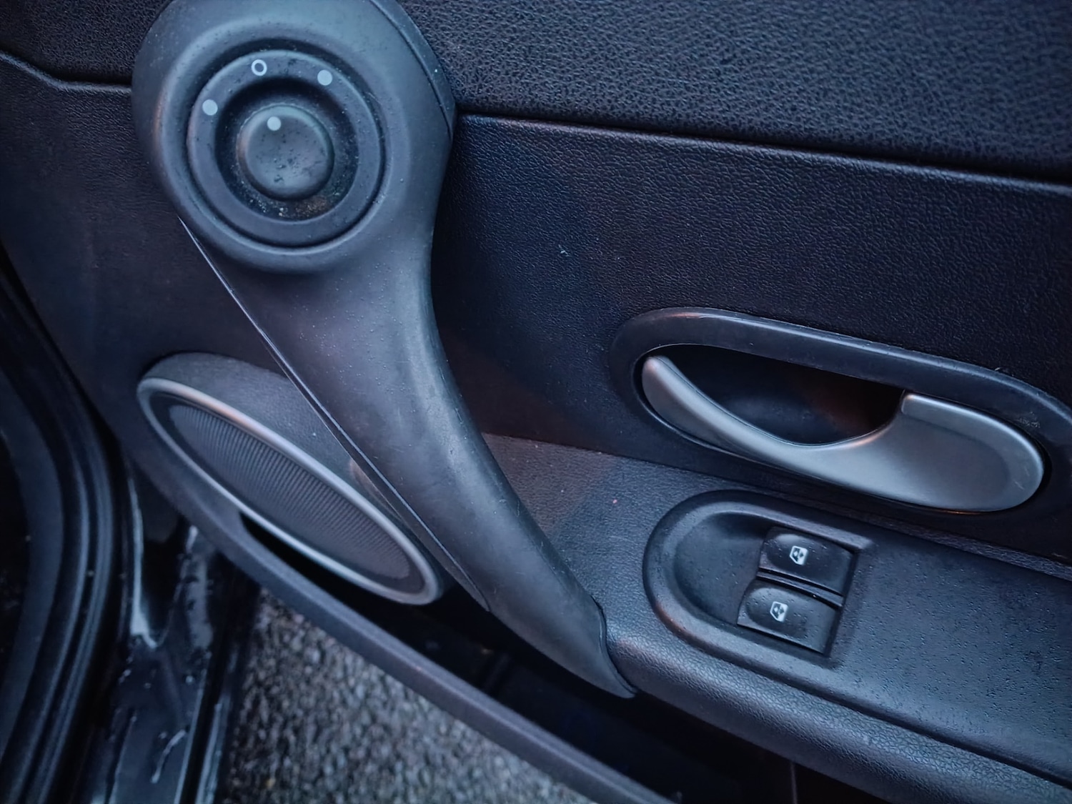 Used Renault Clio 2010 for sale - 77166033: Photo 30