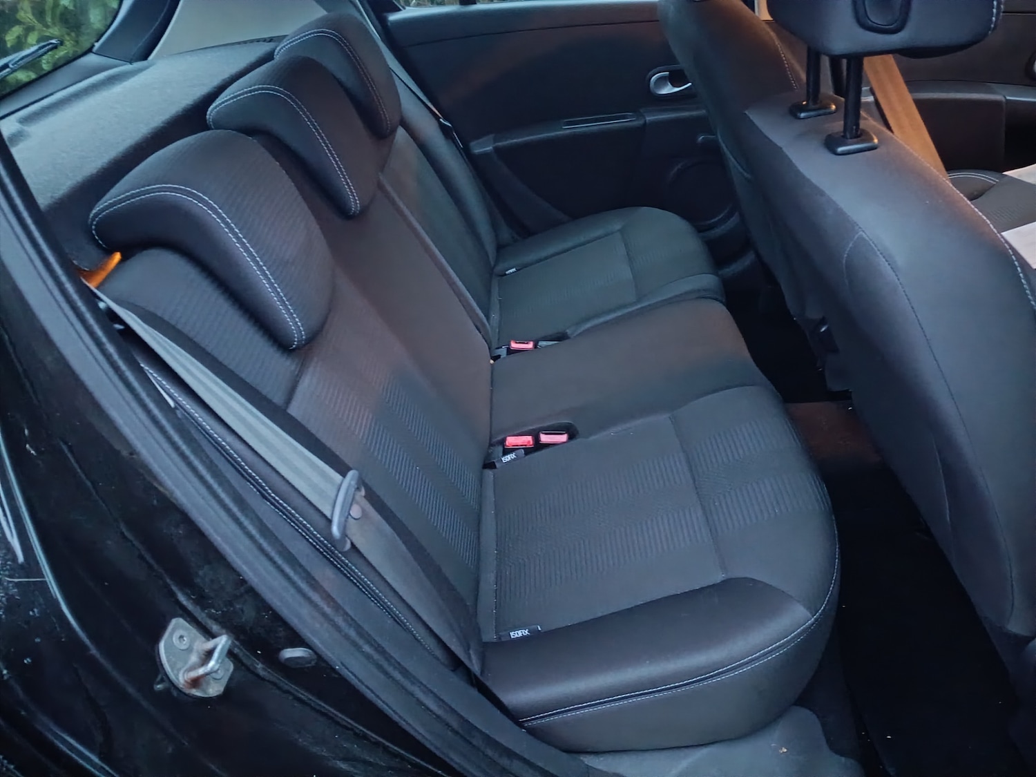 Used Renault Clio 2010 for sale - 77166033: Photo 32