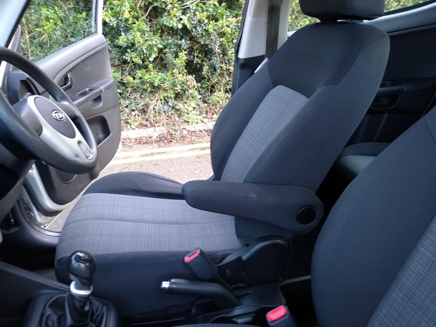 Used Kia Venga 2010 for sale - 77763751: Photo 35