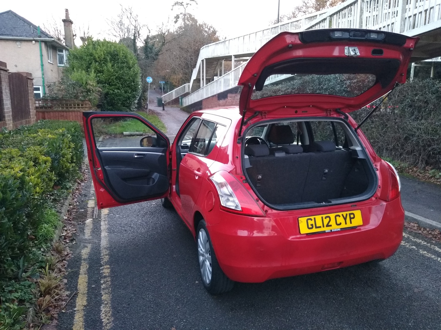 Used Suzuki Swift 2012 for sale - 76817951: Photo 6