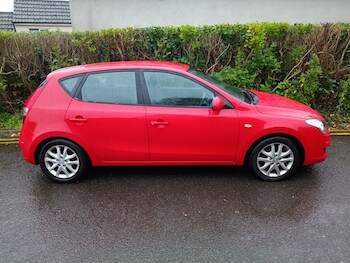 Used Hyundai i30 2010 for sale - 76471342: Photo