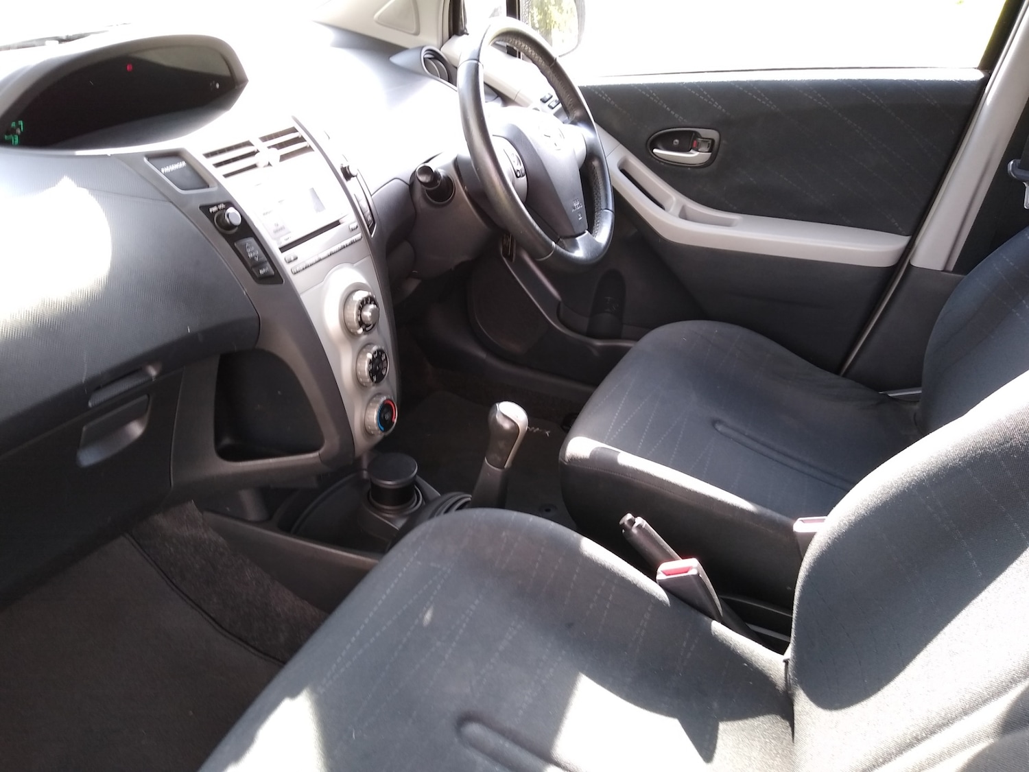 Used Toyota Yaris 2008 for sale - 76450661: Photo 8