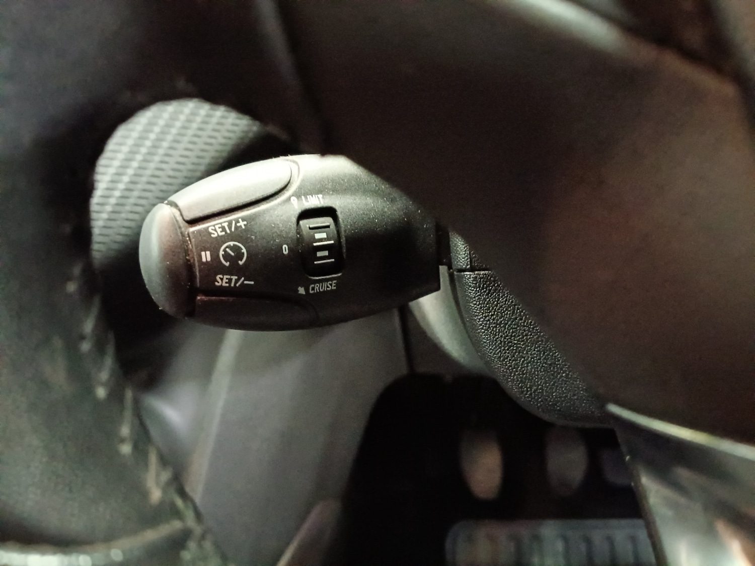 Used Peugeot 2008 2015 for sale - 76471344: Photo 18