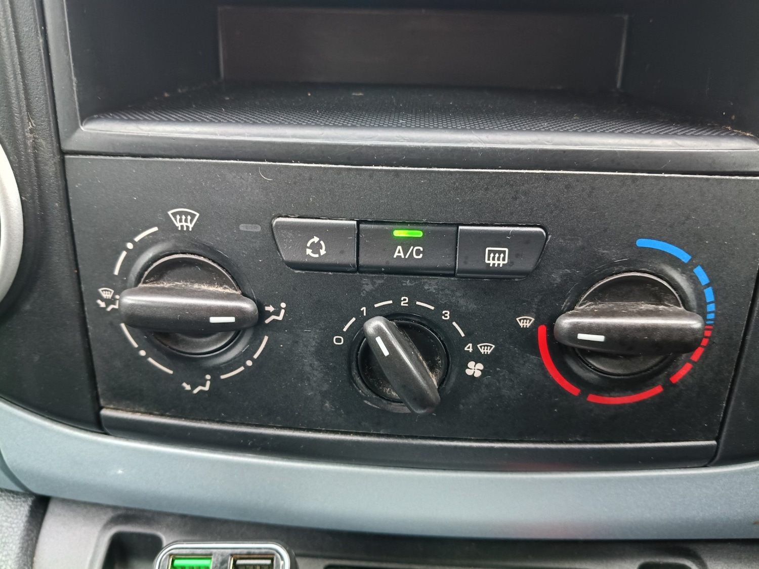 Used Citroen Berlingo Multispace 2013 for sale - 77619419: Photo 35