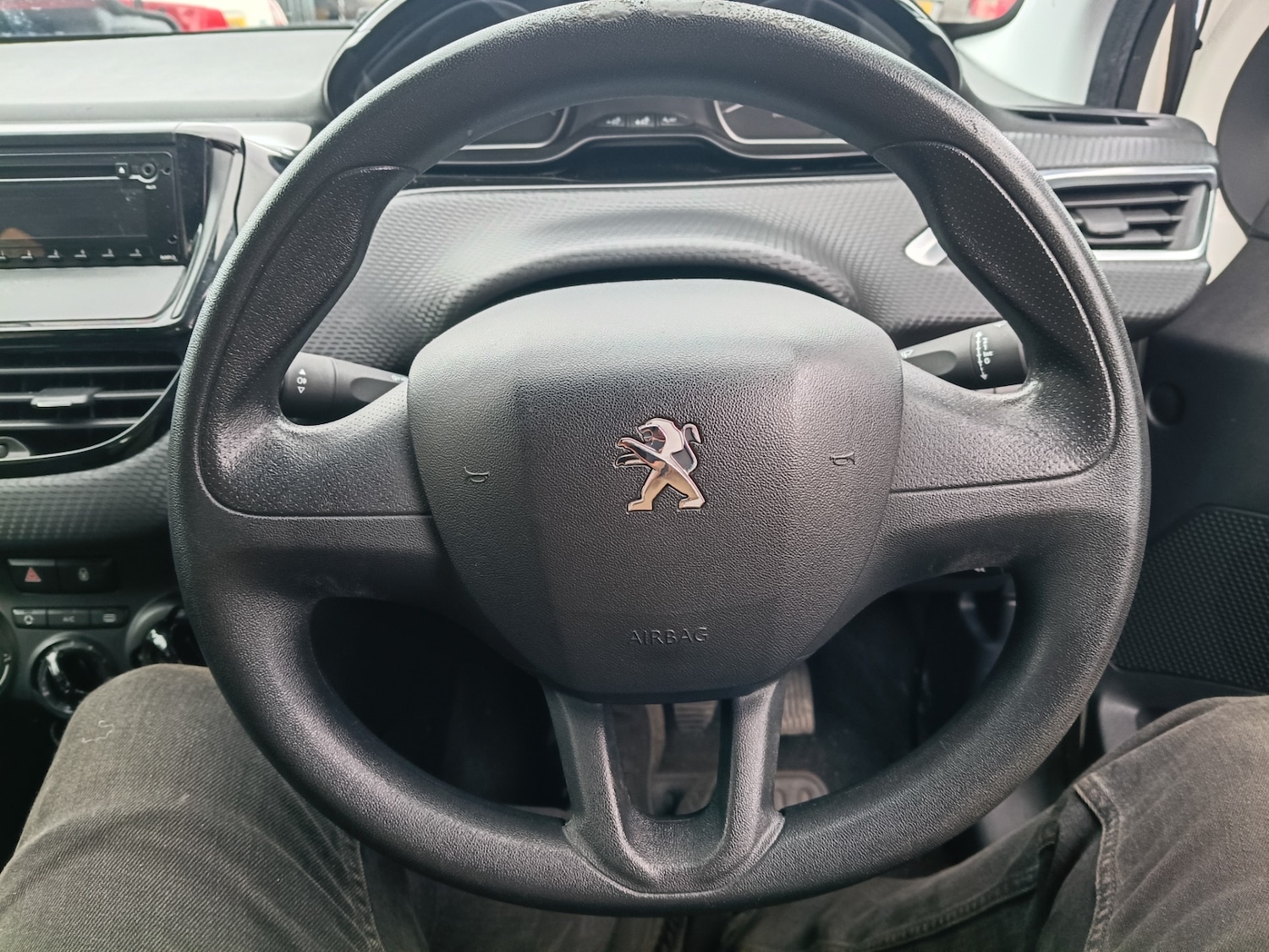 Used Peugeot 208 2015 for sale - 77545357: Photo 20