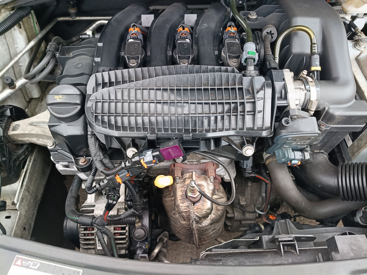 Used Peugeot 208 2015 for sale - 77545357: Photo 37