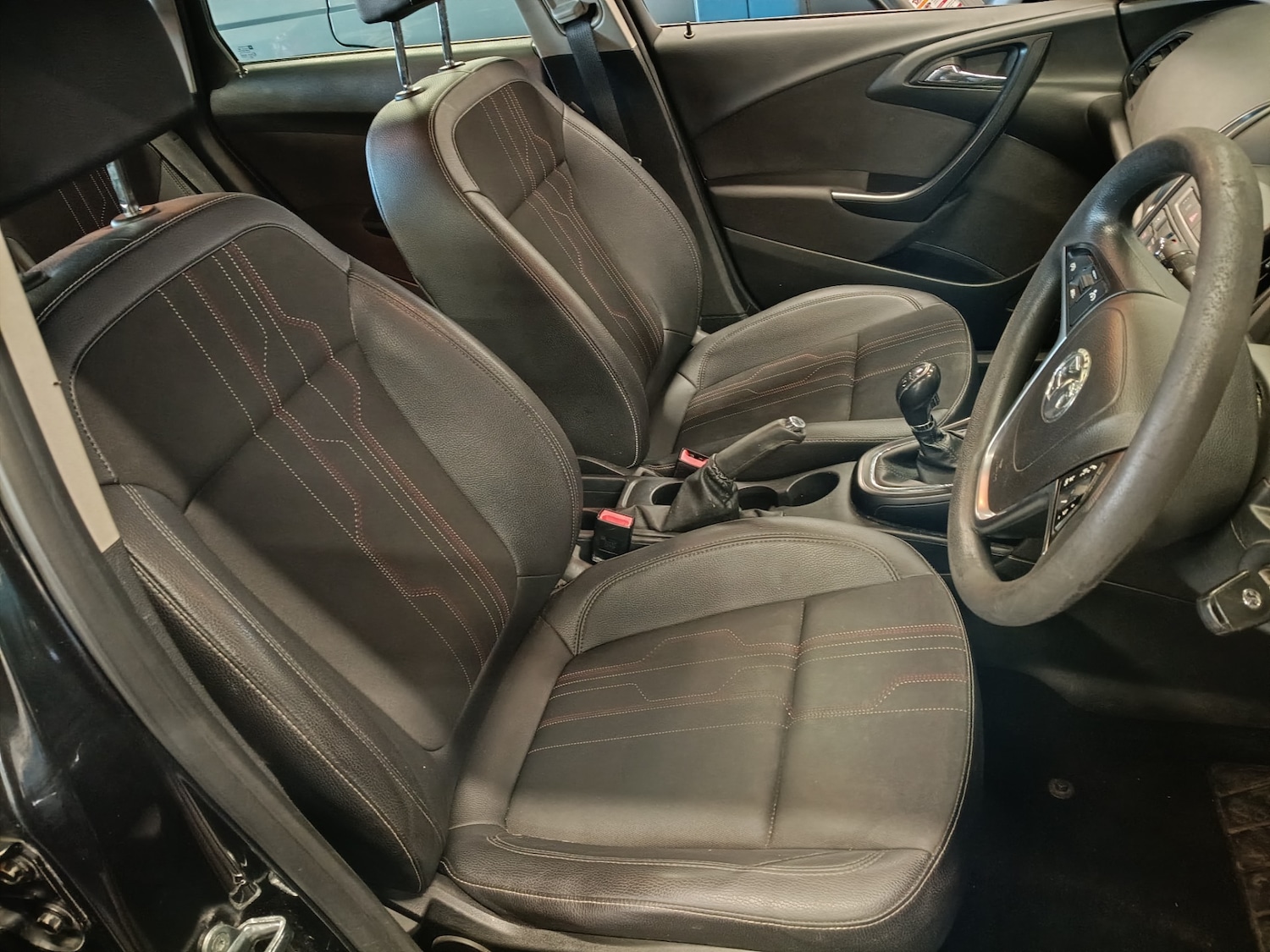 Used Vauxhall Astra 2012 for sale - 77392715: Photo 16