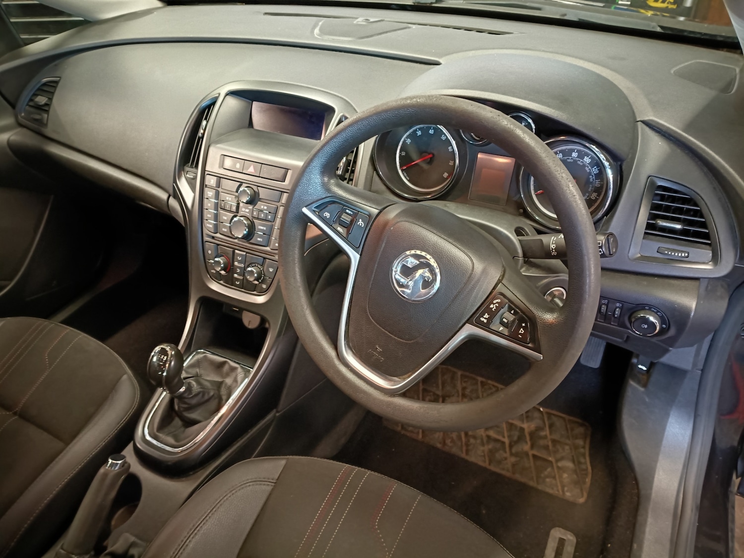 Used Vauxhall Astra 2012 for sale - 77392715: Photo 18