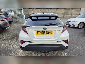 Used Toyota C-HR 2018 for sale - 79668426: Photo