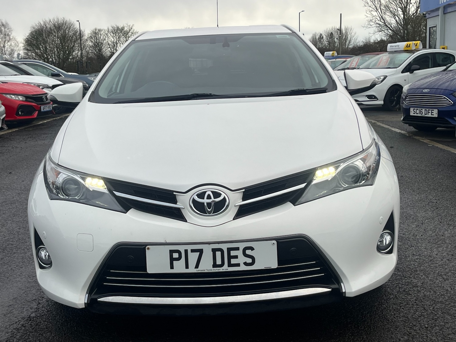 Used Toyota Auris 2014 for sale - 76918939: Photo 2