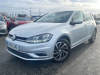 Used Volkswagen Golf 2019 for sale - 76554517: Photo