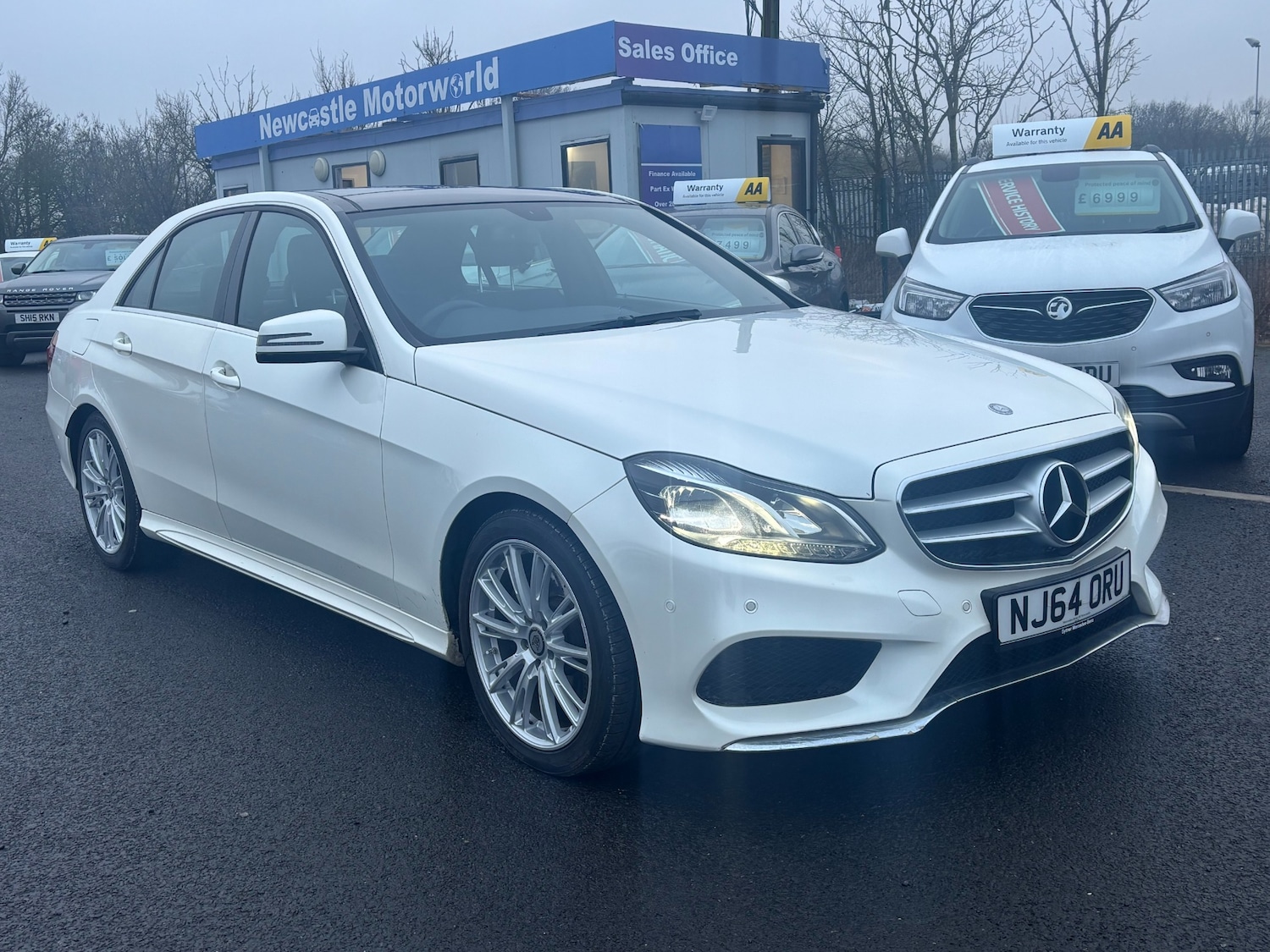 Used Mercedes-Benz E Class 2014 for sale - 77377715: Photo 6