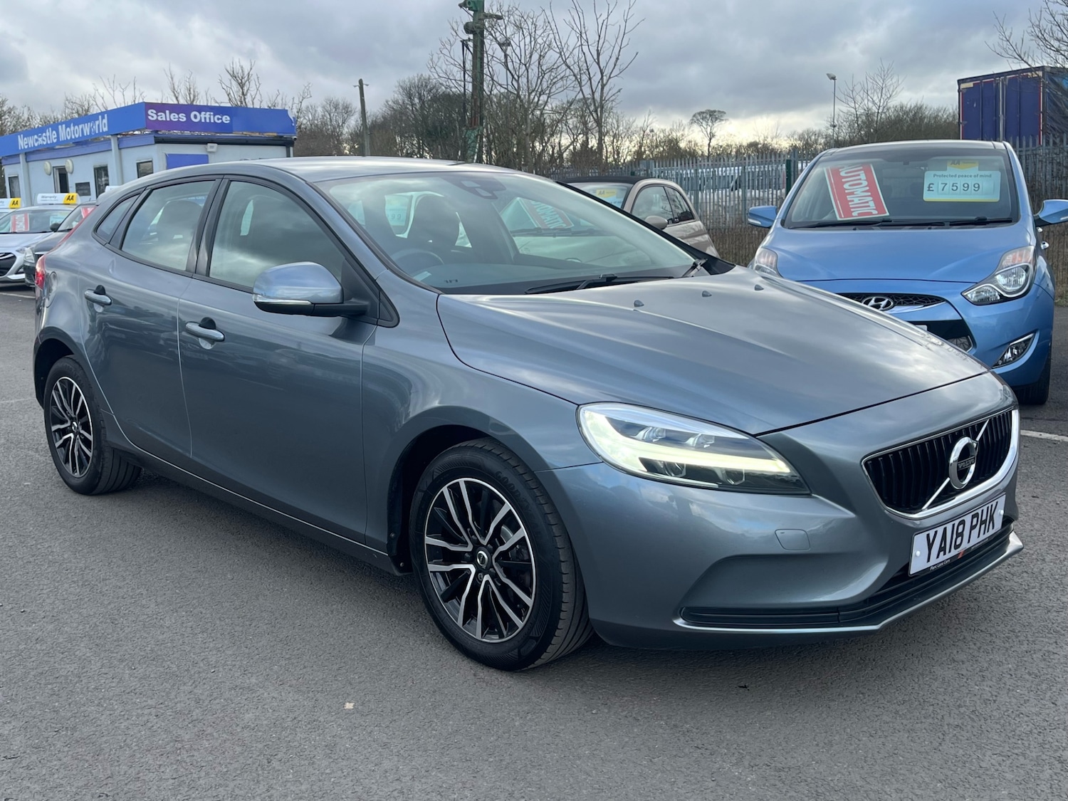 Used Volvo V40 2018 for sale - 77818661: Photo 5