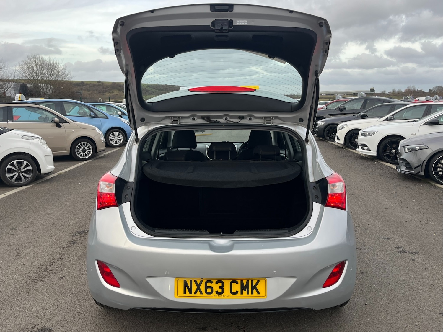 Used Hyundai i30 2013 for sale - 77603287: Photo 9