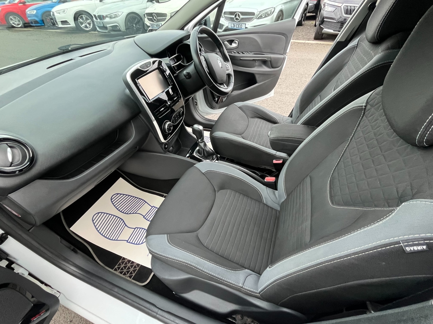 Used Renault Clio 2016 for sale - 76276897: Photo 12