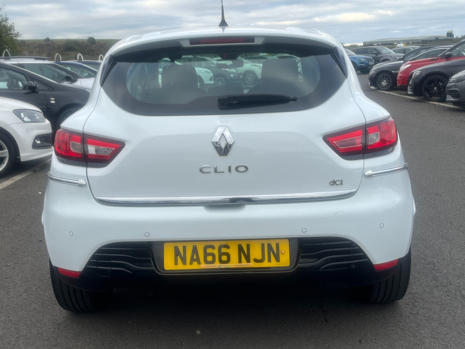 Used Renault Clio 2016 for sale - 76276897: Photo 2