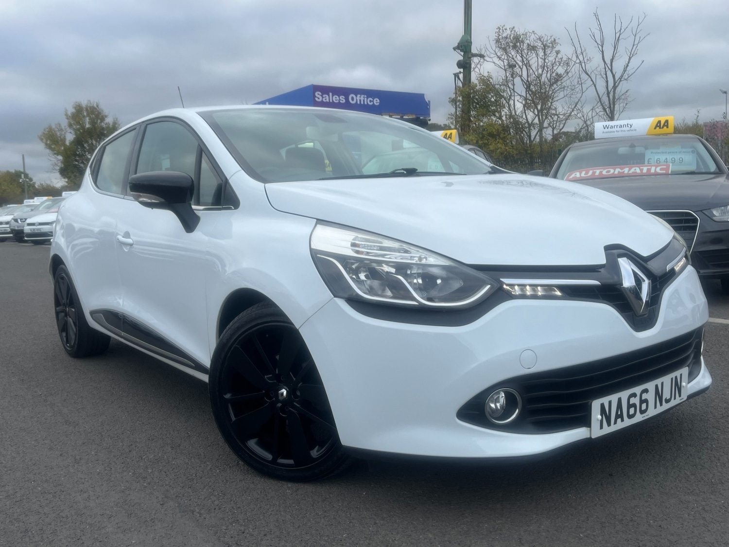 Used Renault Clio 2016 for sale - 76276897: Photo 3