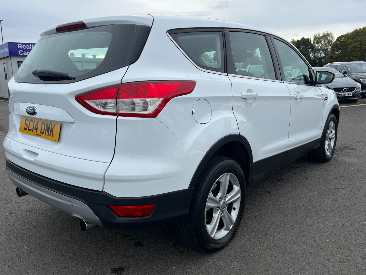 Used Ford Kuga 2014 for sale - 76170496: Photo 4