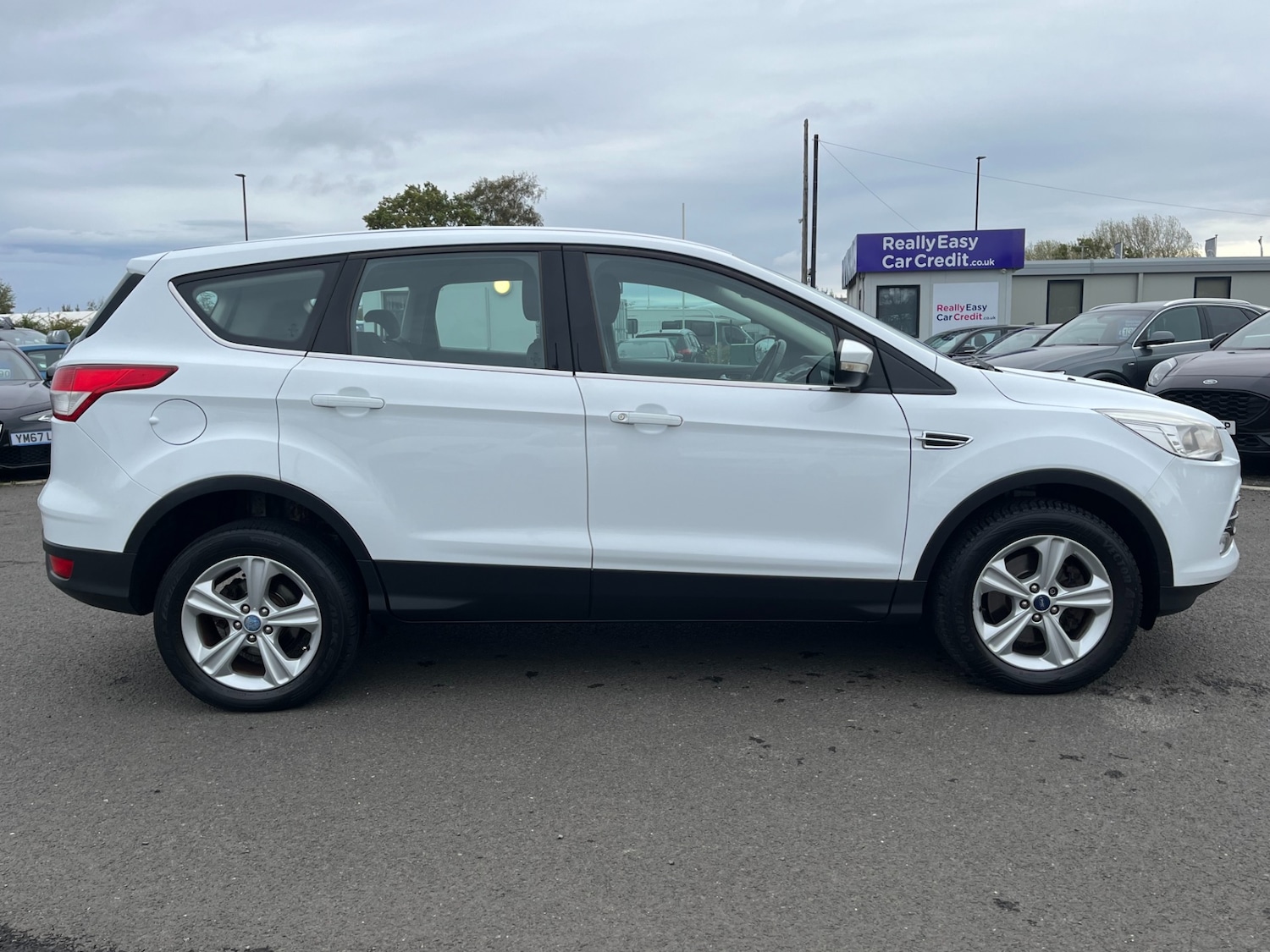 Used Ford Kuga 2014 for sale - 76170496: Photo 6