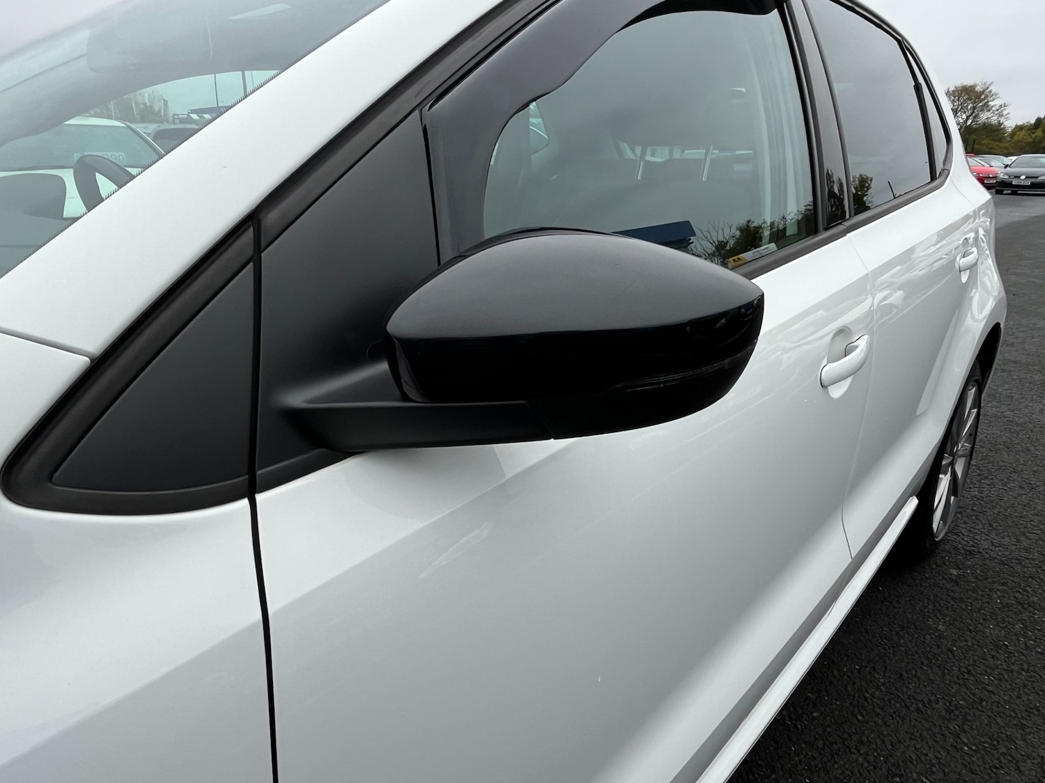 Used Volkswagen Polo 2015 for sale - 76263132: Photo 10