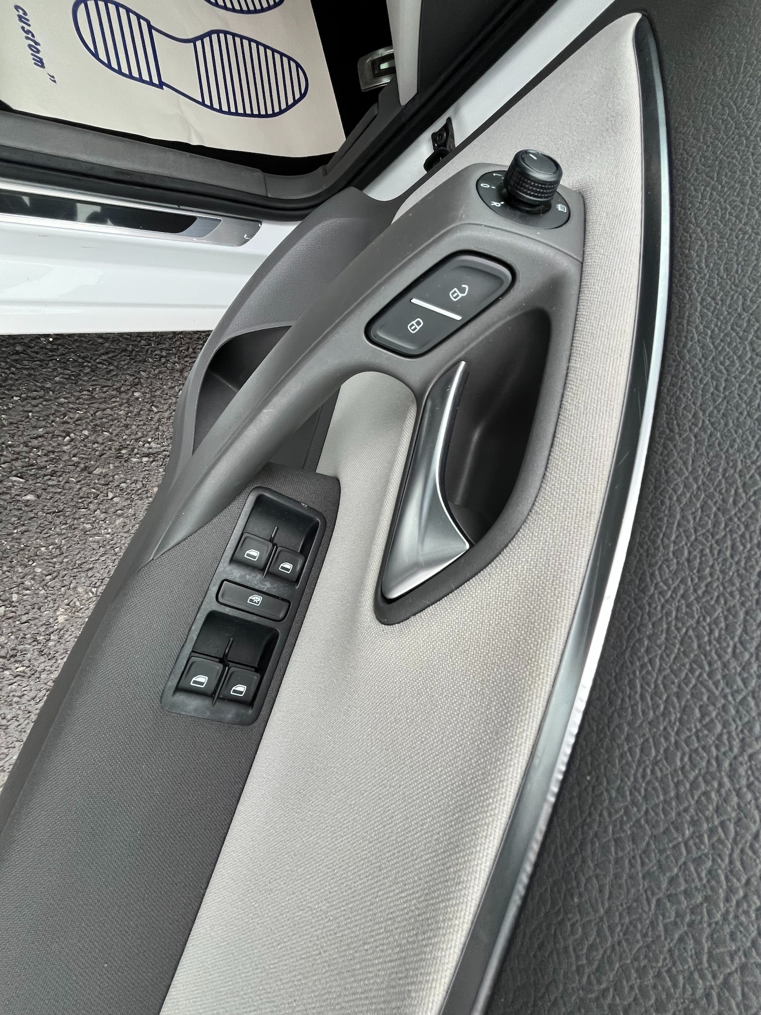 Used Volkswagen Polo 2015 for sale - 76263132: Photo 15