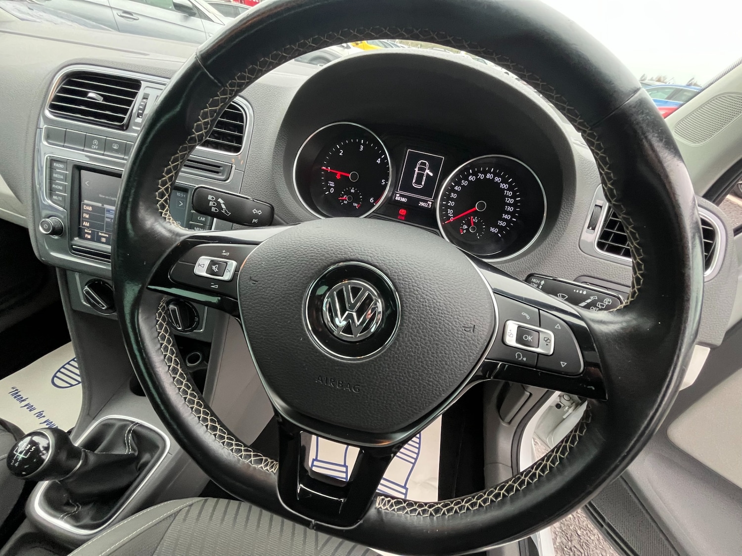 Used Volkswagen Polo 2015 for sale - 76263132: Photo 16