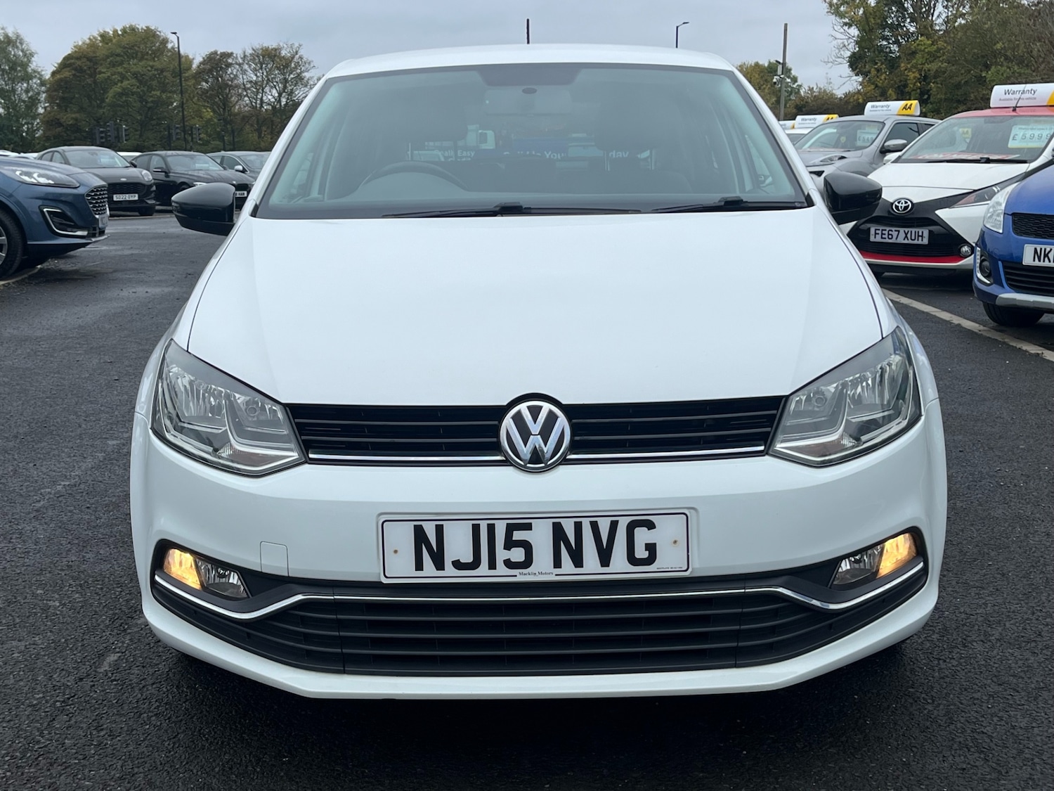 Used Volkswagen Polo 2015 for sale - 76263132: Photo 2