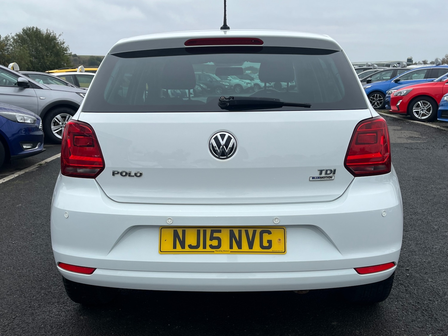 Used Volkswagen Polo 2015 for sale - 76263132: Photo 8