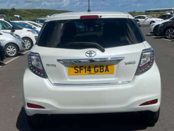 Used Toyota Yaris 2014 for sale - 74802991: Photo