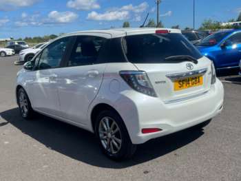 Used Toyota Yaris 2014 for sale - 74802991: Photo