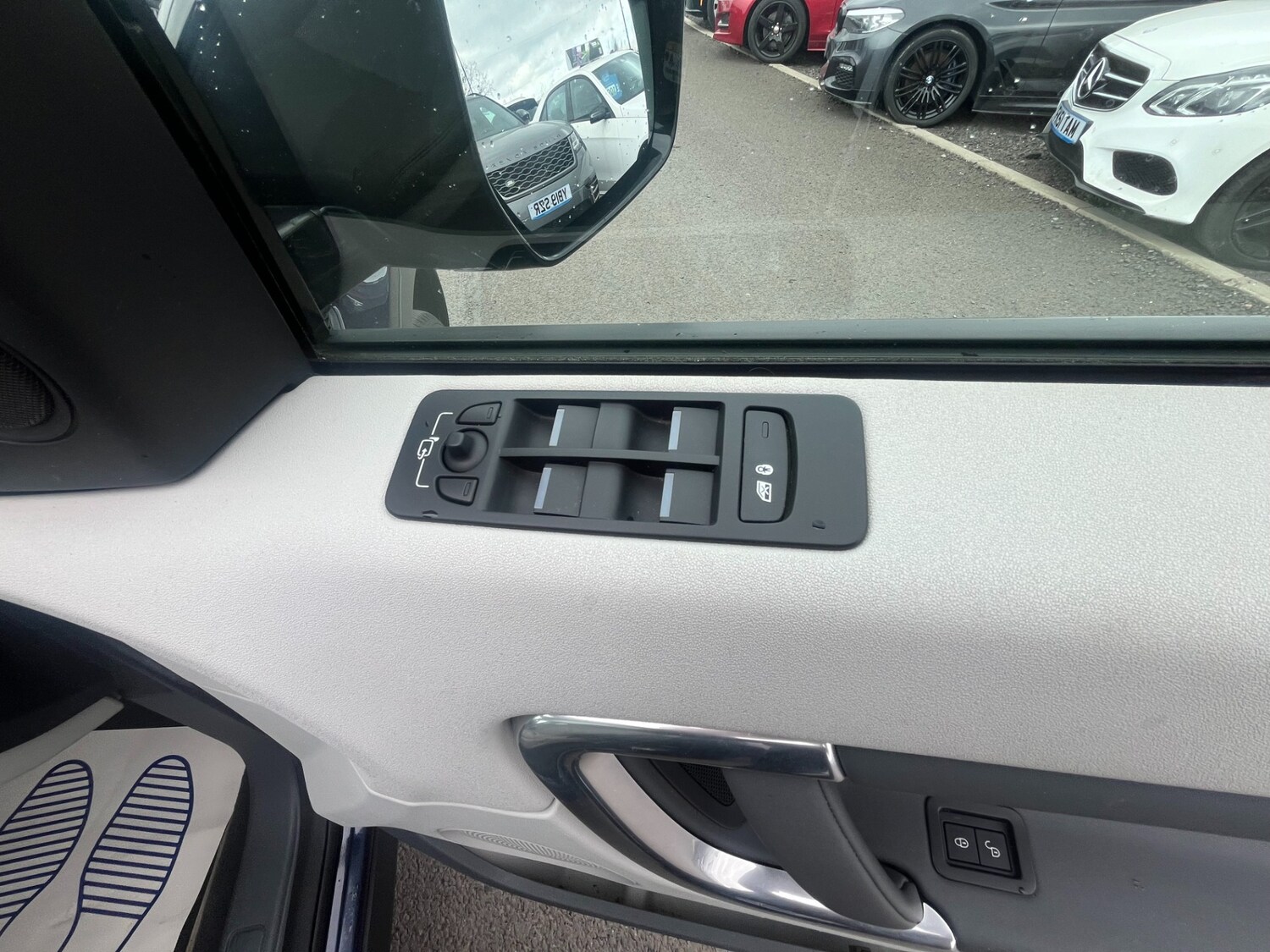 Used Land Rover Discovery Sport 2015 for sale - 77845521: Photo 17