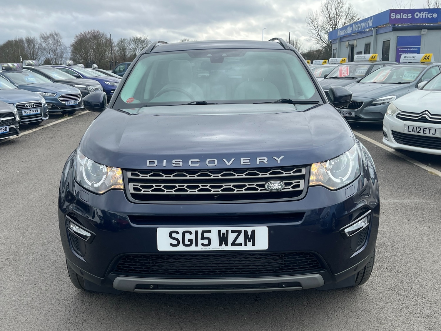 Used Land Rover Discovery Sport 2015 for sale - 77845521: Photo 6