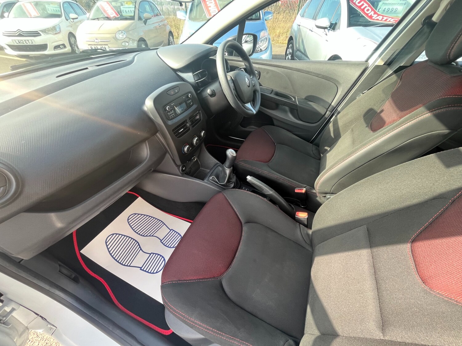 Used Renault Clio 2016 for sale - 77802072: Photo 11