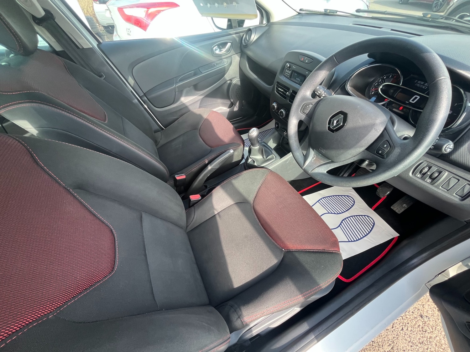 Used Renault Clio 2016 for sale - 77802072: Photo 13