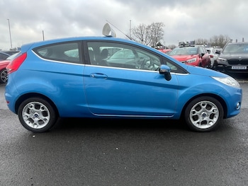 Used Ford Fiesta 2011 for sale - 77391972: Photo
