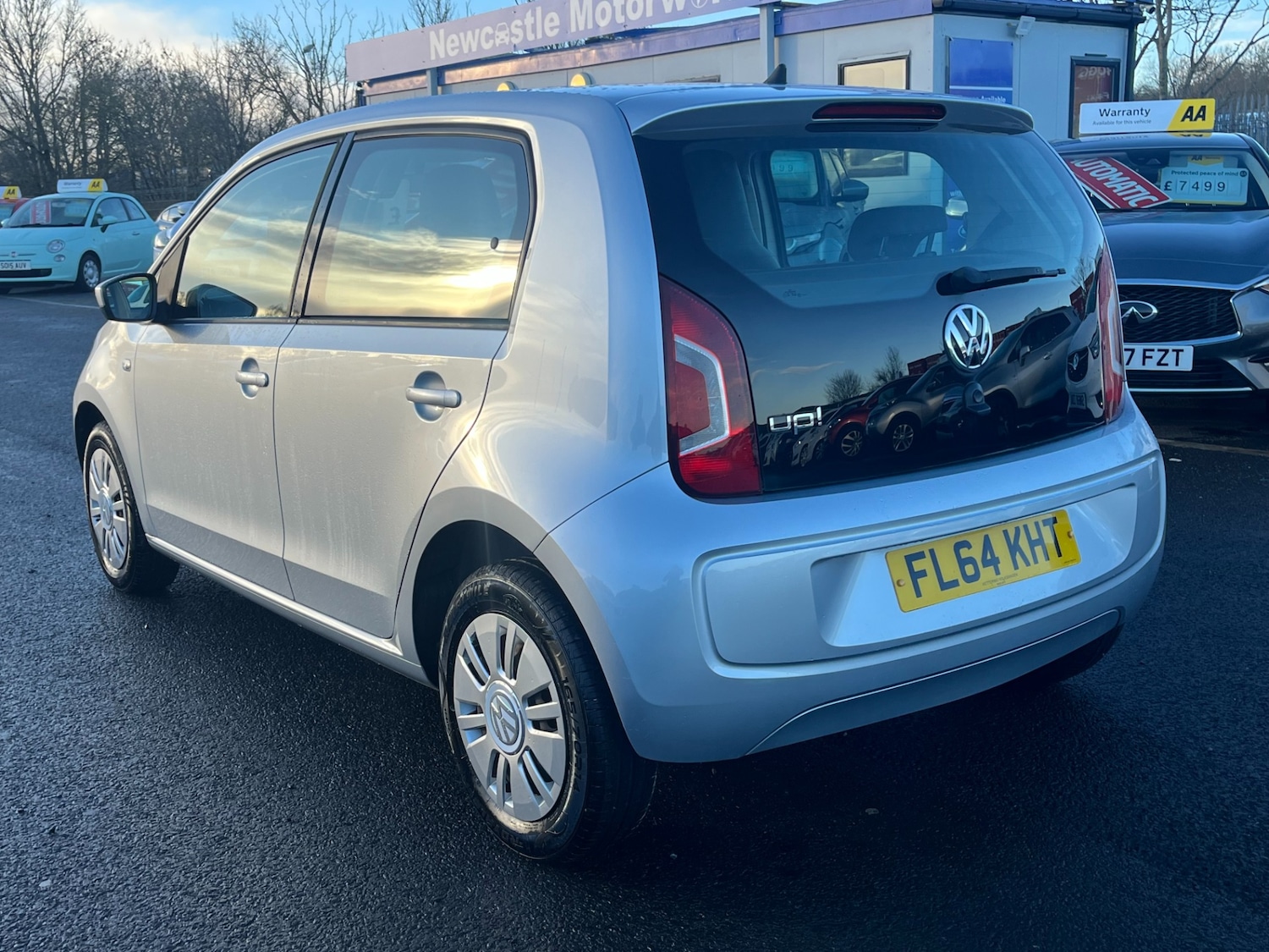 Used Volkswagen up! 2014 for sale - 77207993: Photo 9