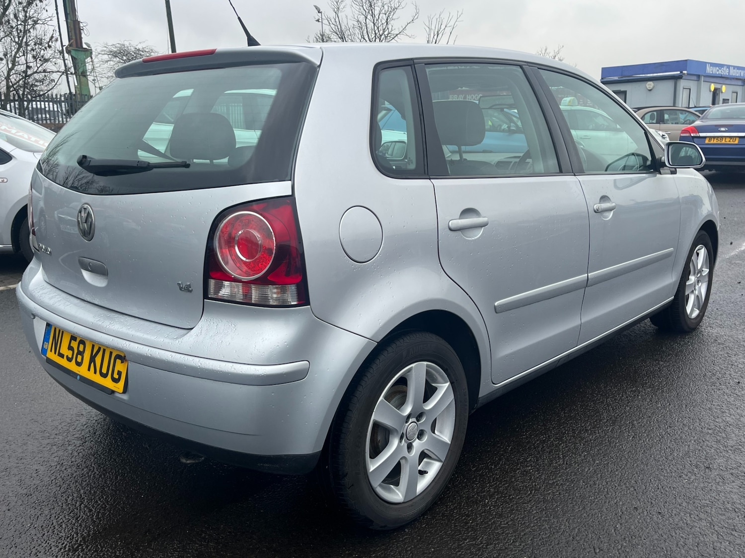 Used Volkswagen Polo 2008 for sale - 77475649: Photo 6