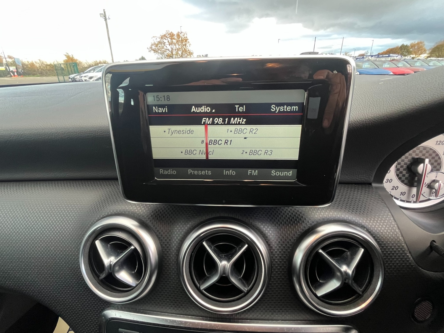 Used Mercedes-Benz A-Class 2014 for sale - 76518582: Photo 11