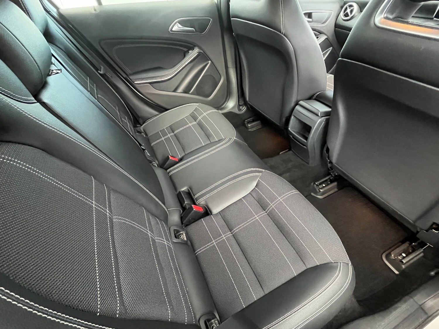 Used Mercedes-Benz A-Class 2014 for sale - 76518582: Photo 16