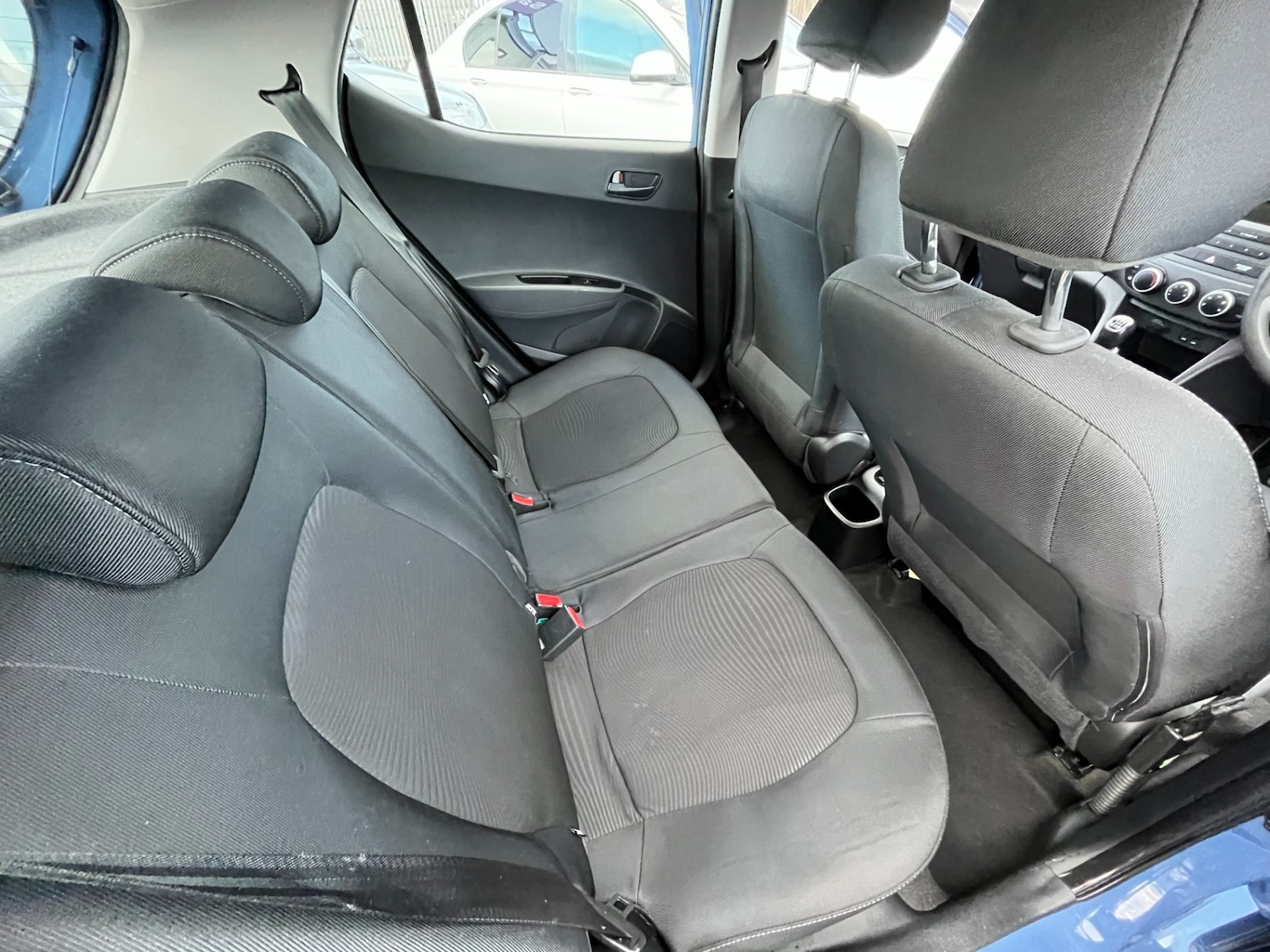 Used Hyundai i10 2017 for sale - 77196779: Photo 15