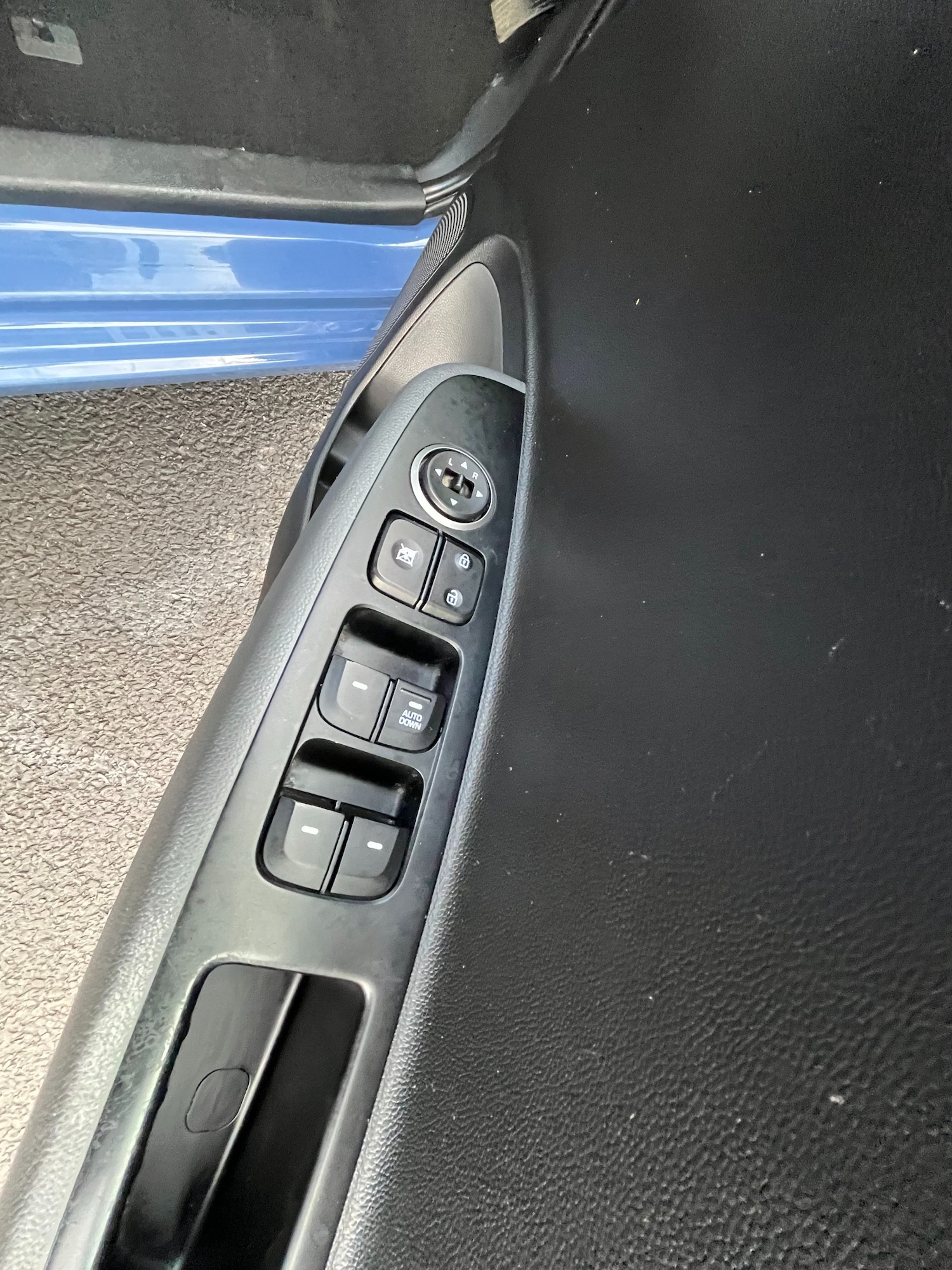 Used Hyundai i10 2017 for sale - 77196779: Photo 16