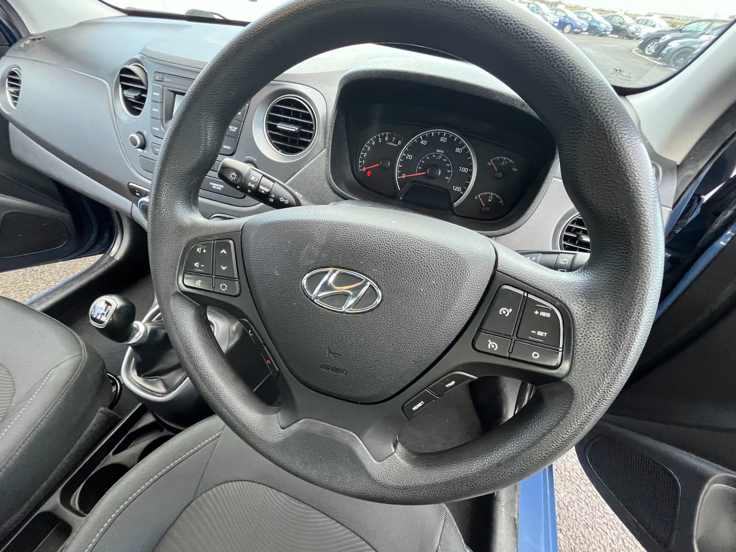 Used Hyundai i10 2017 for sale - 77196779: Photo 17